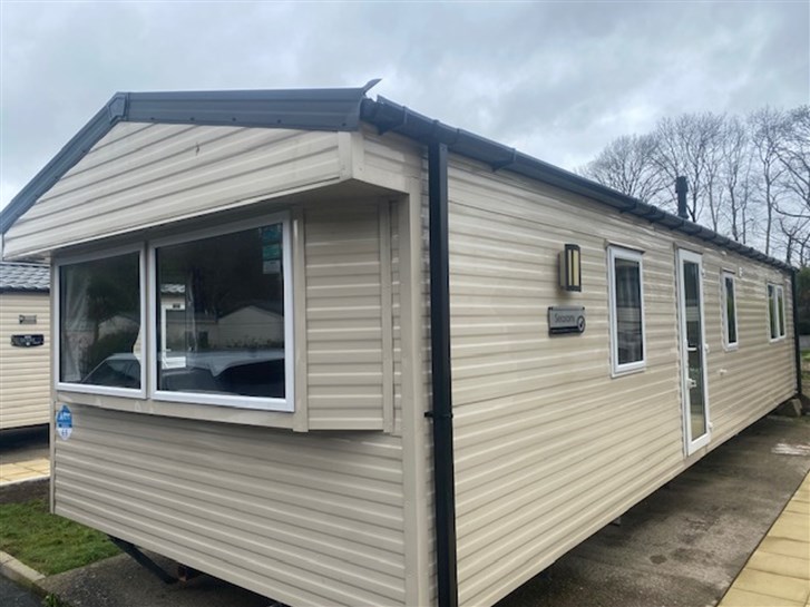 Used Willerby Seasons 2019 2 bedroom caravan for sale £32,000.00
